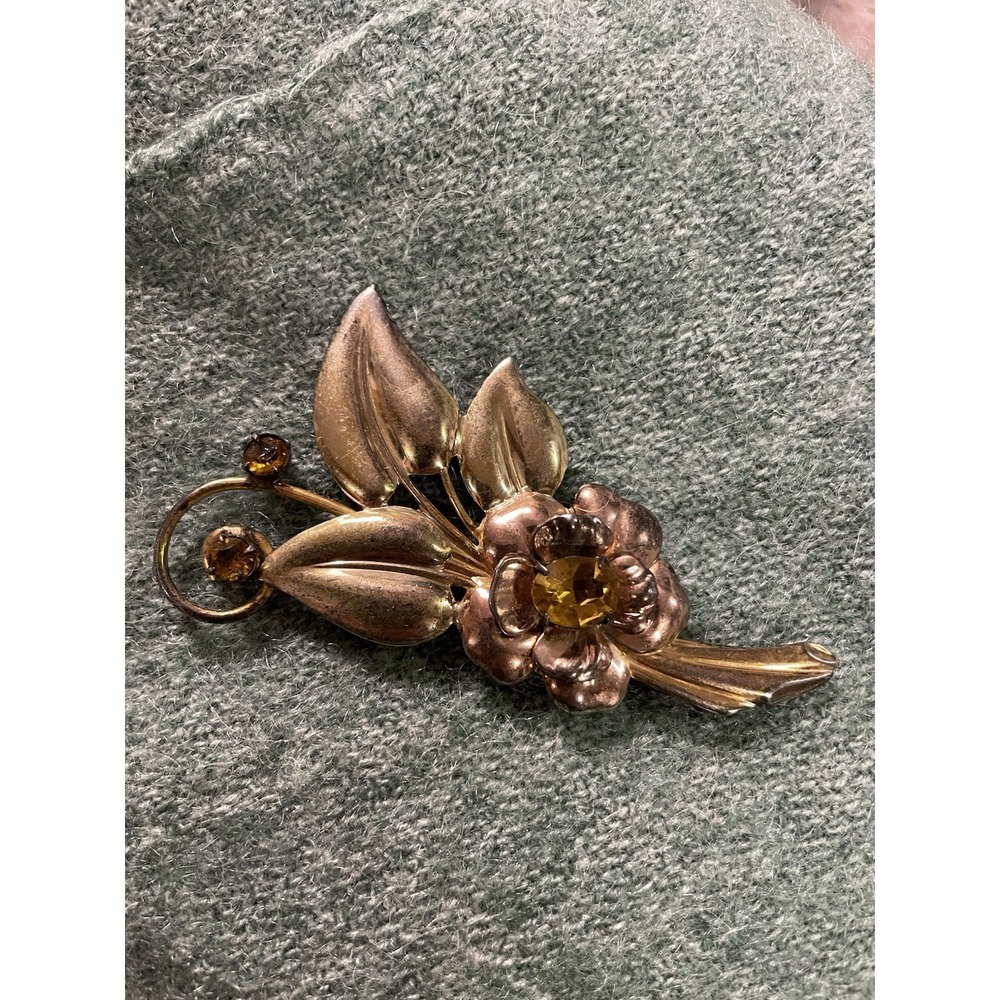 Vintage 50's topaz rhinestone gold plated Sterling Silver flower leaf brooch pin
